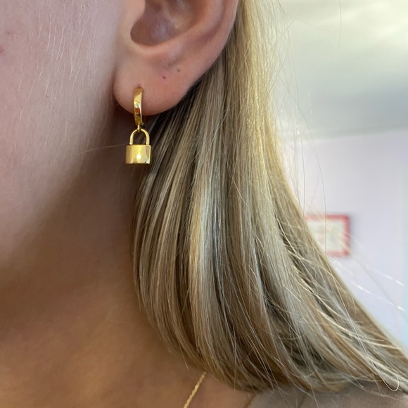 Are You Am I Lira Earrings - Picture 1 of 2